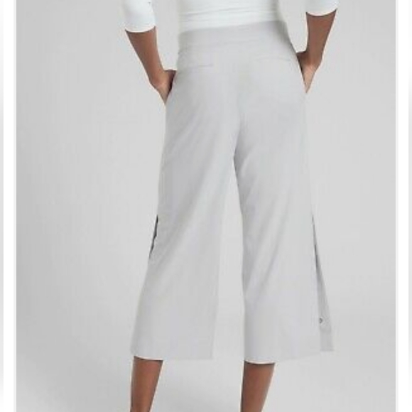 Athleta Tribeca  Tern Gray Cropped Wide Leg Pants Size 4 - Picture 14 of 16